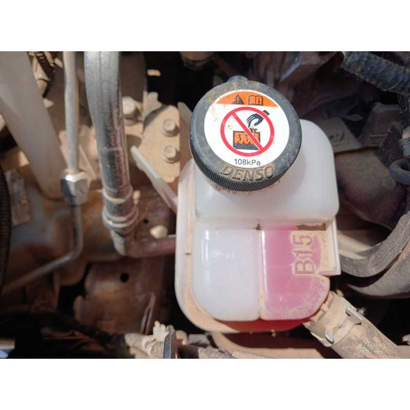 Recambio de deposito expansion para toyota yaris (_p21_, _pa1_, _ph1_) 1.5 hybrid (mxph11) referencia OEM IAM - Blanco 2