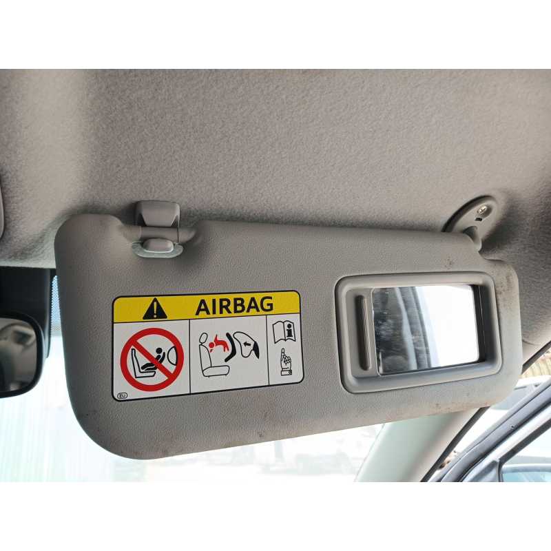 Recambio de parasol derecho para toyota yaris (_p21_, _pa1_, _ph1_) 1.5 hybrid (mxph11) referencia OEM IAM - Blanco 2