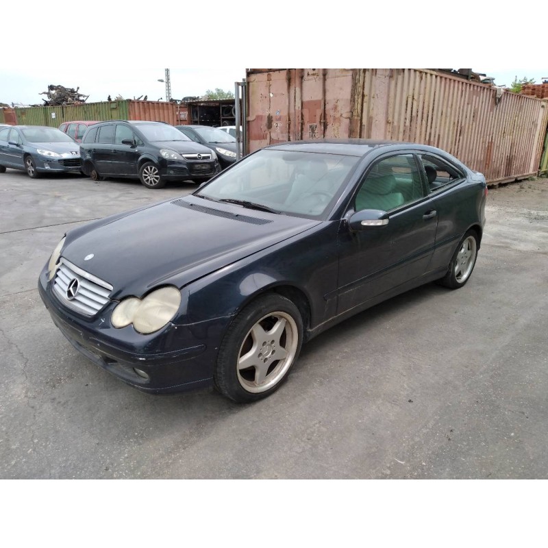 mercedes-benz clase c (w203) sportcoupe del año 2001