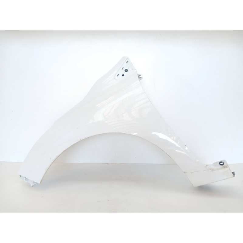 Recambio de aleta delantera izquierda para renault clio iv (bh_) 1.5 dci 110 referencia OEM IAM 631010624R  