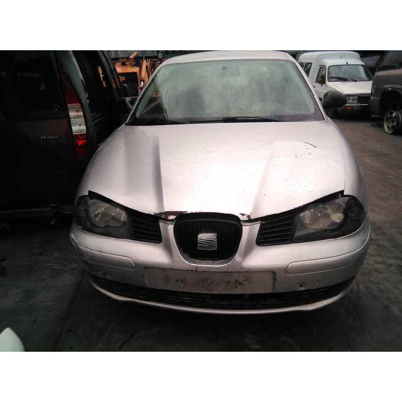 seat ibiza (6l1) del año 2002