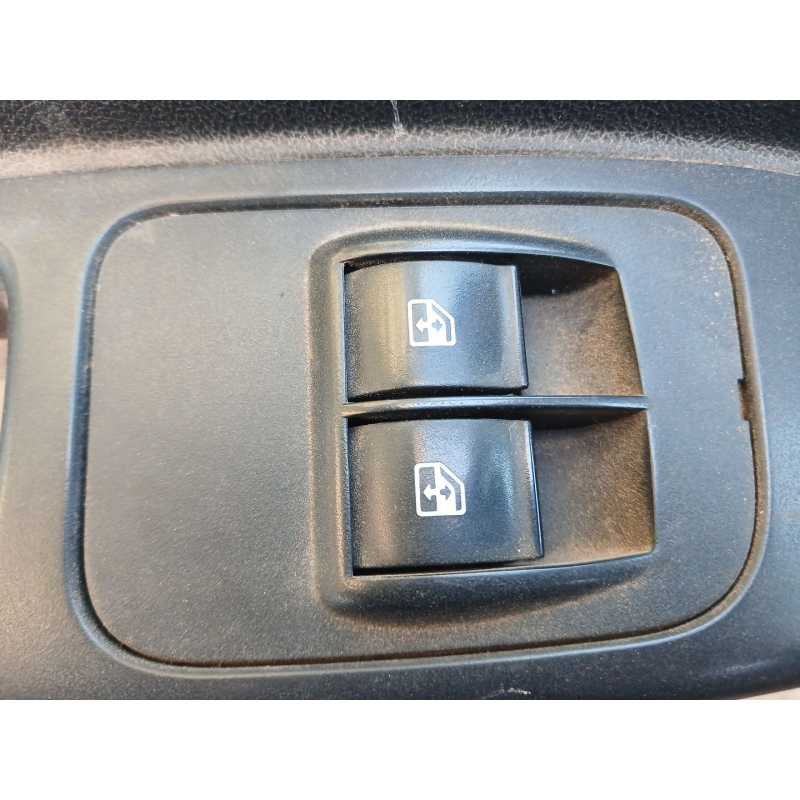 Recambio de mando elevalunas delantero izquierdo para fiat fiorino básico furgón referencia OEM IAM   