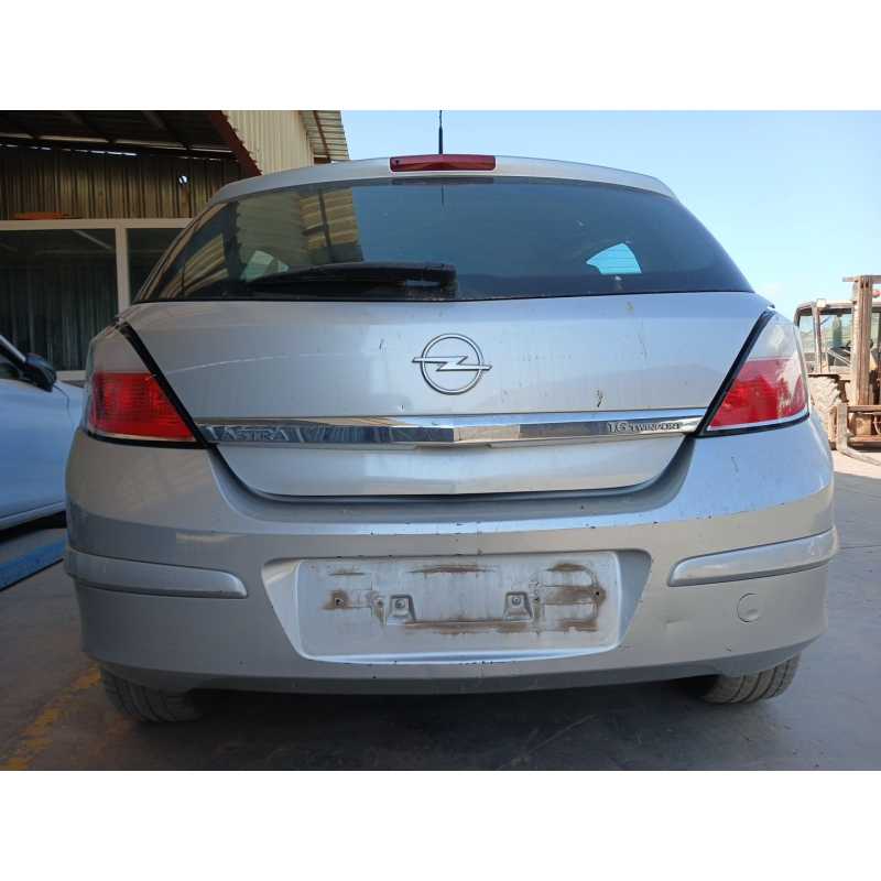 opel astra h (a04) del año 2006