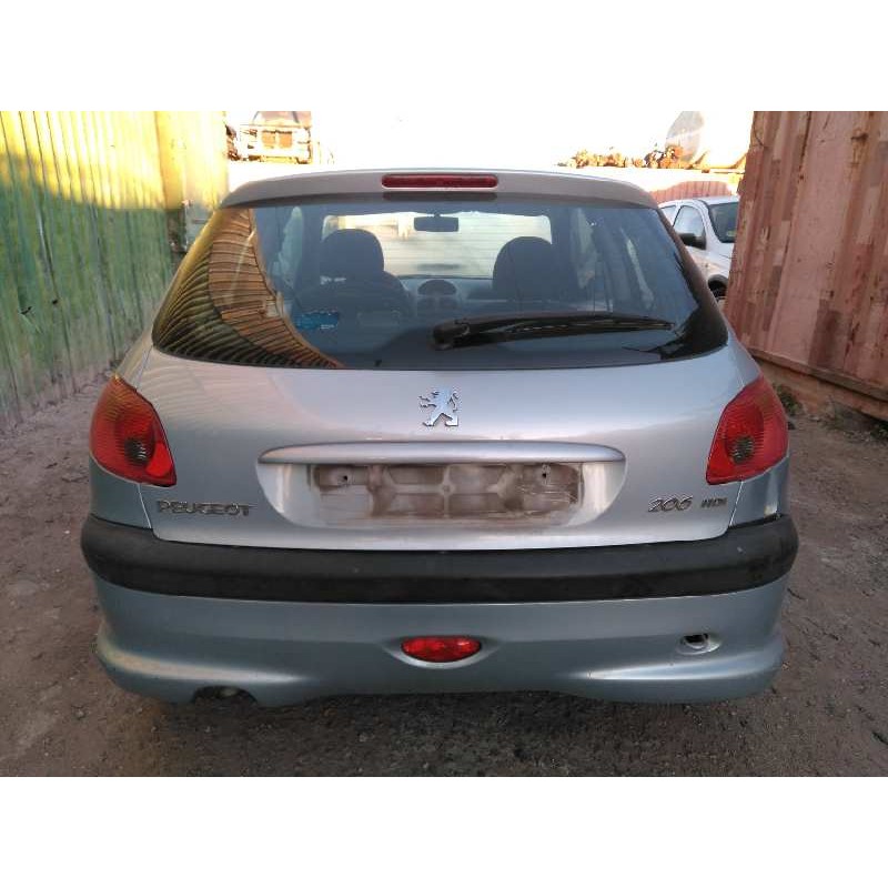 peugeot 206 berlina del año 2004