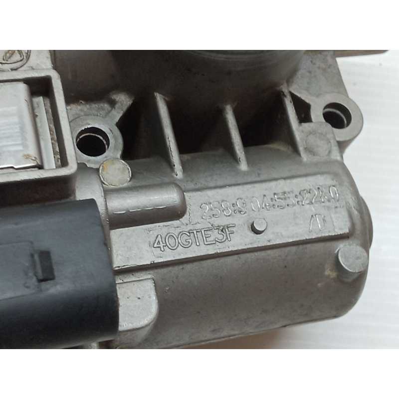 Recambio de caja mariposa para fiat panda (319) pop referencia OEM IAM 40GTE3F - Blanco 2