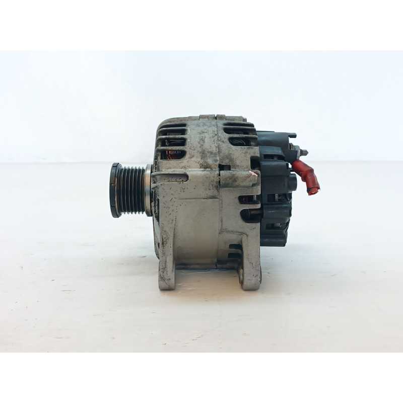 Recambio de alternador para renault megane iii sport tourer dynamique referencia OEM IAM 8200849752C  