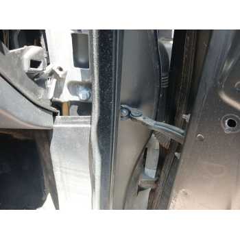 RETENEDOR PUERTA DELANTERA DERECHA 