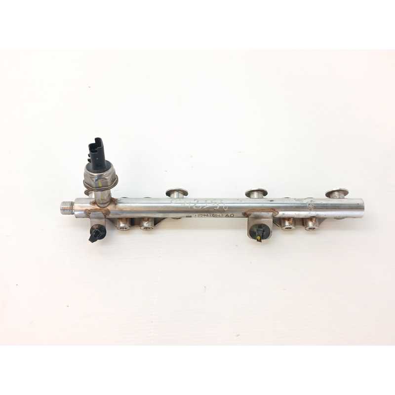 Recambio de rampa inyectora para renault megane iii sport tourer dynamique referencia OEM IAM 175204385R  