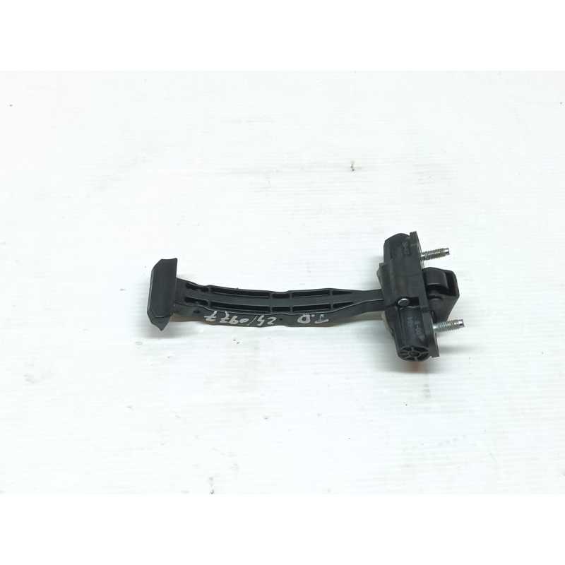 Recambio de retenedor puerta trasera derecha para tesla model y gran autonomia dual awd referencia OEM IAM 150068400B  