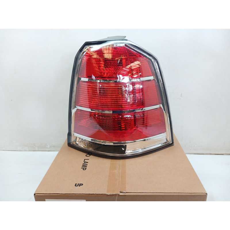 Recambio de piloto trasero derecho para opel zafira b furgoneta/monovolumen (a05) 1.9 cdti van (m75) referencia OEM IAM 16536632