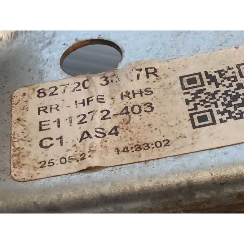 Recambio de elevalunas trasero derecho para renault kadjar (ha_, hl_) 1.3 tce 140 referencia OEM IAM 827203827R - Blanco 2
