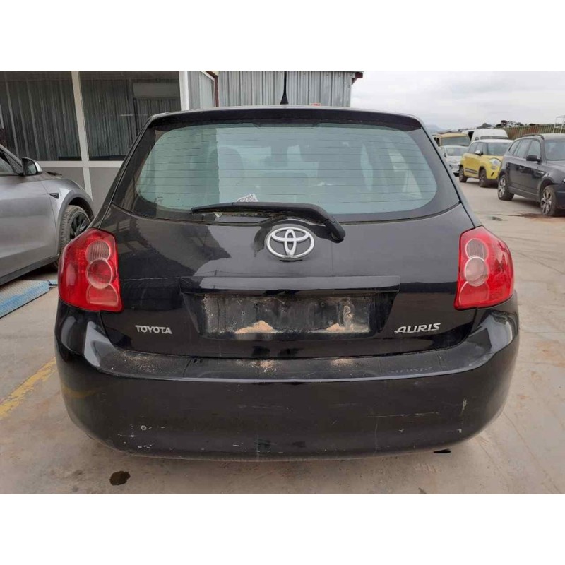 toyota auris del año 2008