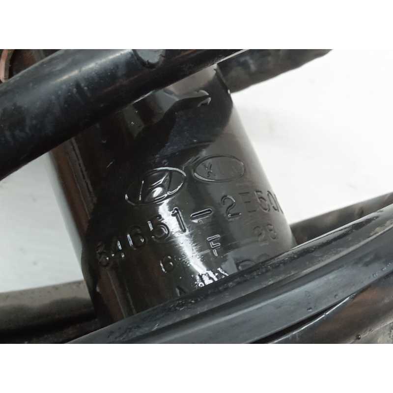 Recambio de amortiguador delantero izquierdo para kia sportage ii (je_, km_) 2.0 crdi 4wd referencia OEM IAM 546512E500 - Plata 2