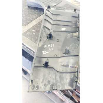 MOLDURA INFERIOR PUERTA DELANTERA IZQUIERDA 
