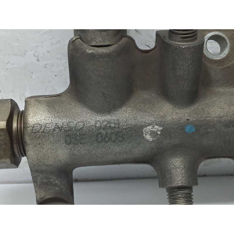 Recambio de rampa inyectora para opel signum básico referencia OEM IAM 020103E0605 - Gris 2