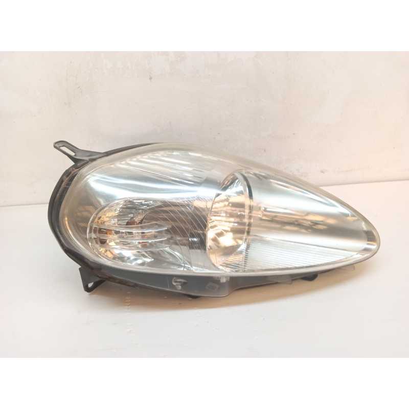 Recambio de faro derecho para fiat grande punto (199_) 1.3 d multijet referencia OEM IAM 89101388DX  