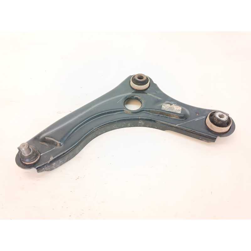 Recambio de brazo suspension inferior delantero izquierdo para dacia sandero iii 1.0 tce 90 referencia OEM IAM 59246R  
