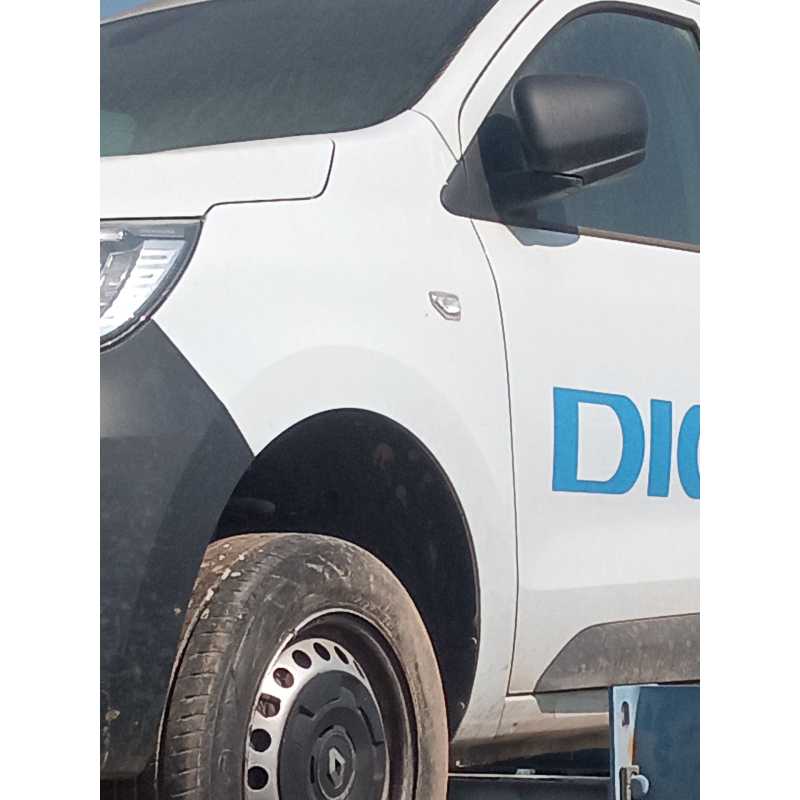 Recambio de aleta delantera izquierda para renault express confort referencia OEM IAM   