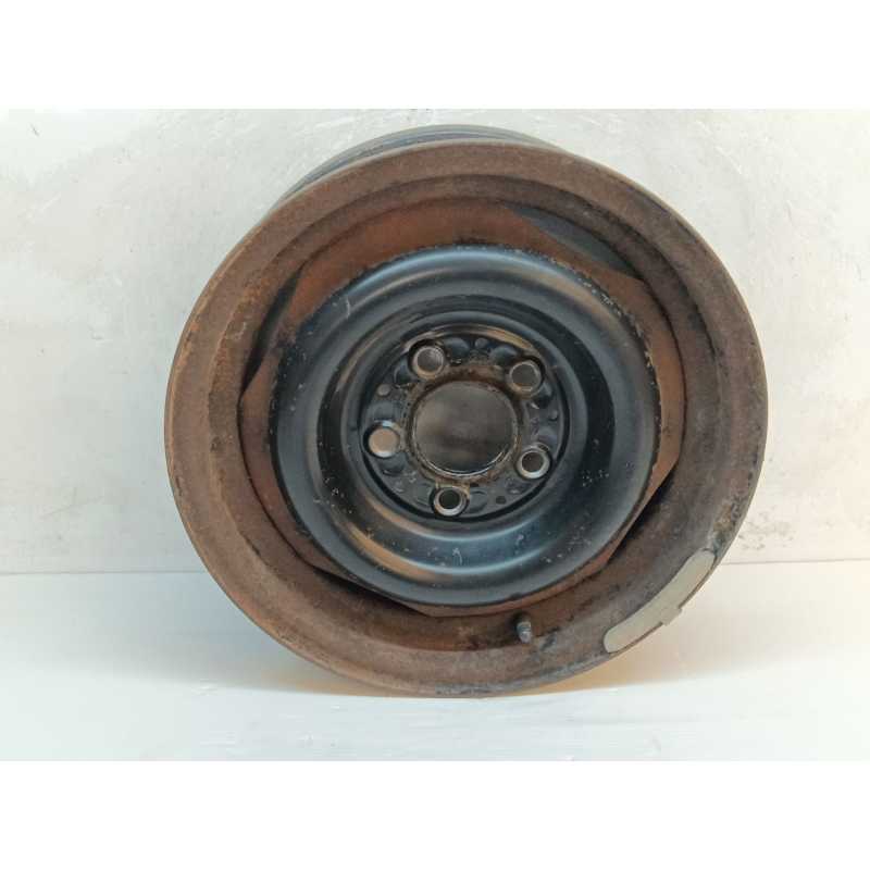 Recambio de llanta para mercedes-benz 123 sedán (w123) 300 d (123.130) referencia OEM IAM 4000302  