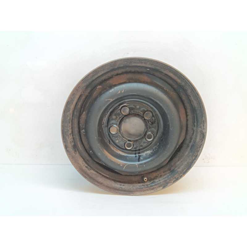 Recambio de llanta para mercedes-benz 123 sedán (w123) 300 d (123.130) referencia OEM IAM 4000302  