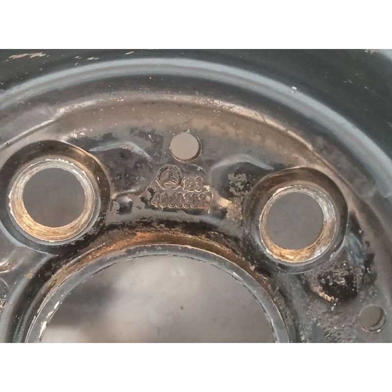 Recambio de llanta para mercedes-benz 123 sedán (w123) 300 d (123.130) referencia OEM IAM 4000302 - Gris 2