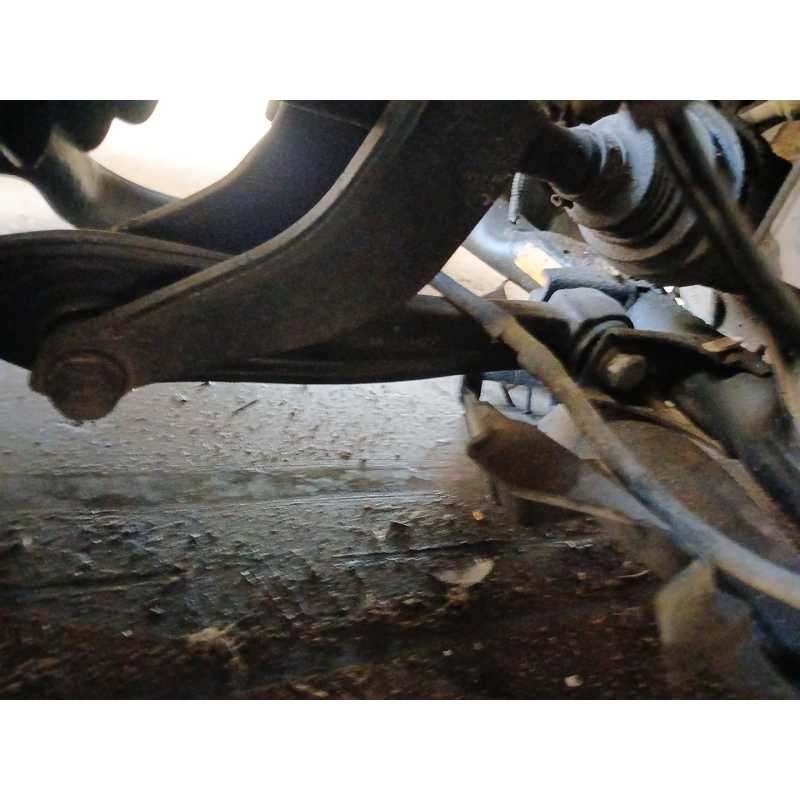 Recambio de brazo suspension inferior delantero izquierdo para bmw x6 (e71, e72) xdrive 35 d referencia OEM IAM   