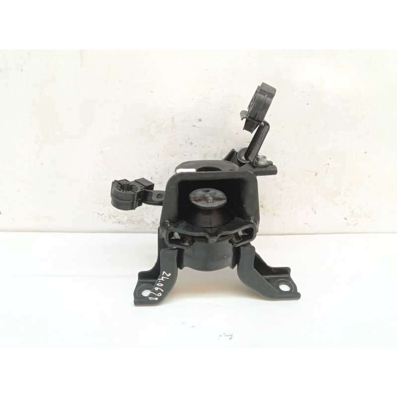 Recambio de soporte motor derecho para toyota auris hybrid active referencia OEM IAM B9  