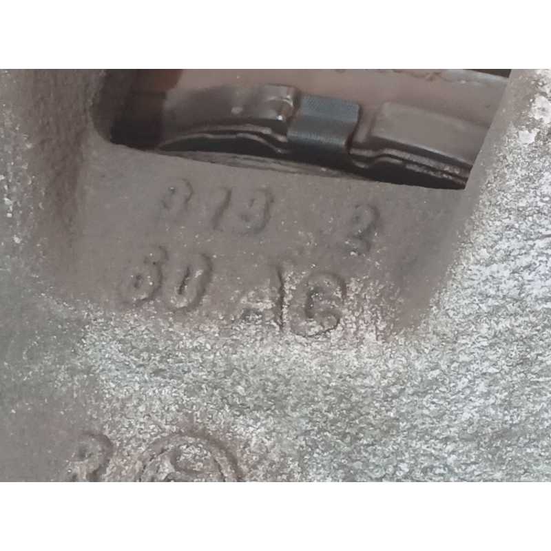 Recambio de pinza de freno delantera derecha para toyota auris hybrid active referencia OEM IAM 3732 260AC - Negro 2