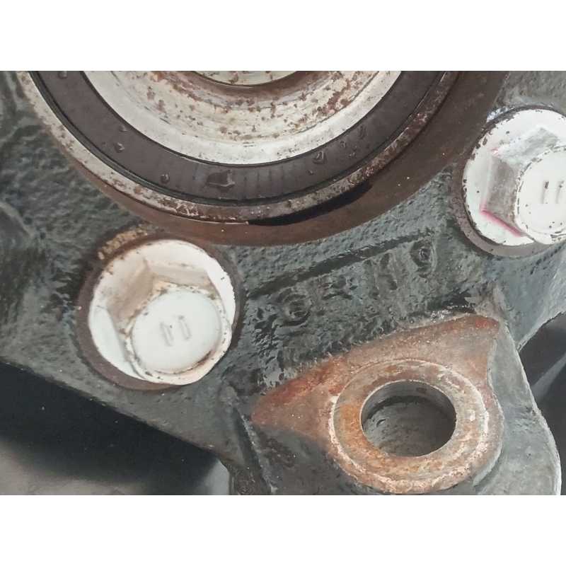 Recambio de mangueta delantera izquierda para toyota auris hybrid active referencia OEM IAM CFM9 - Negro 2