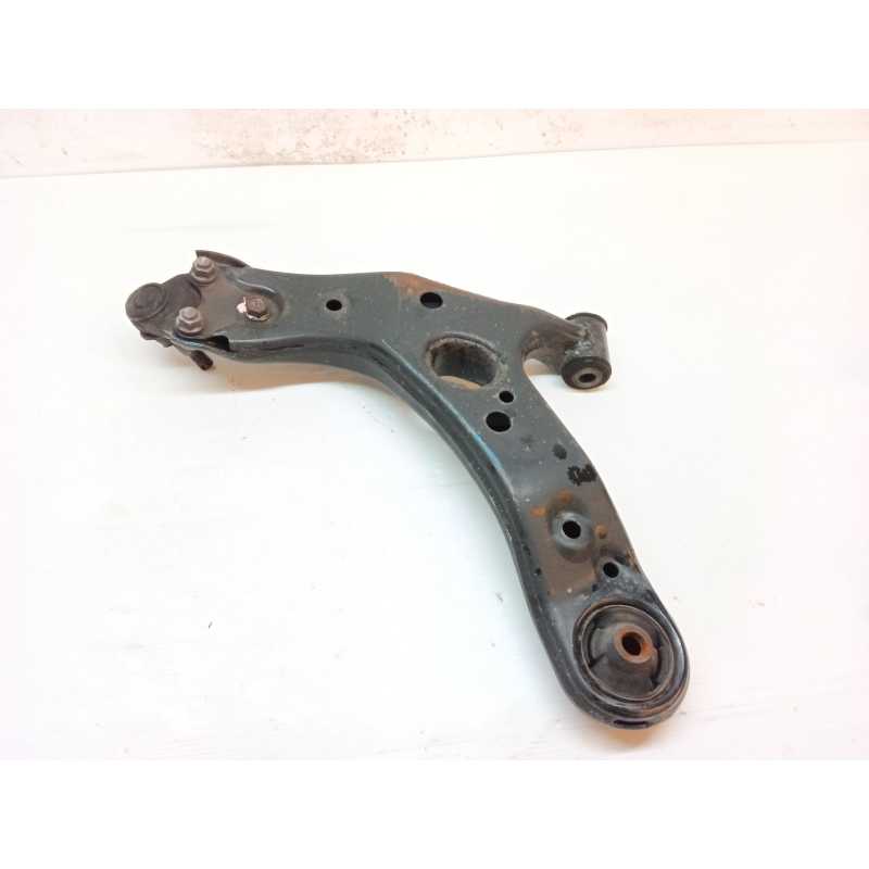 Recambio de brazo suspension inferior delantero derecho para toyota auris hybrid active referencia OEM IAM - Negro 2