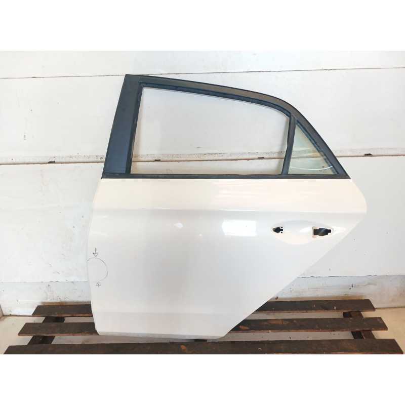 Recambio de puerta trasera izquierda para hyundai i20 ii (gb, ib) 1.2 referencia OEM IAM   
