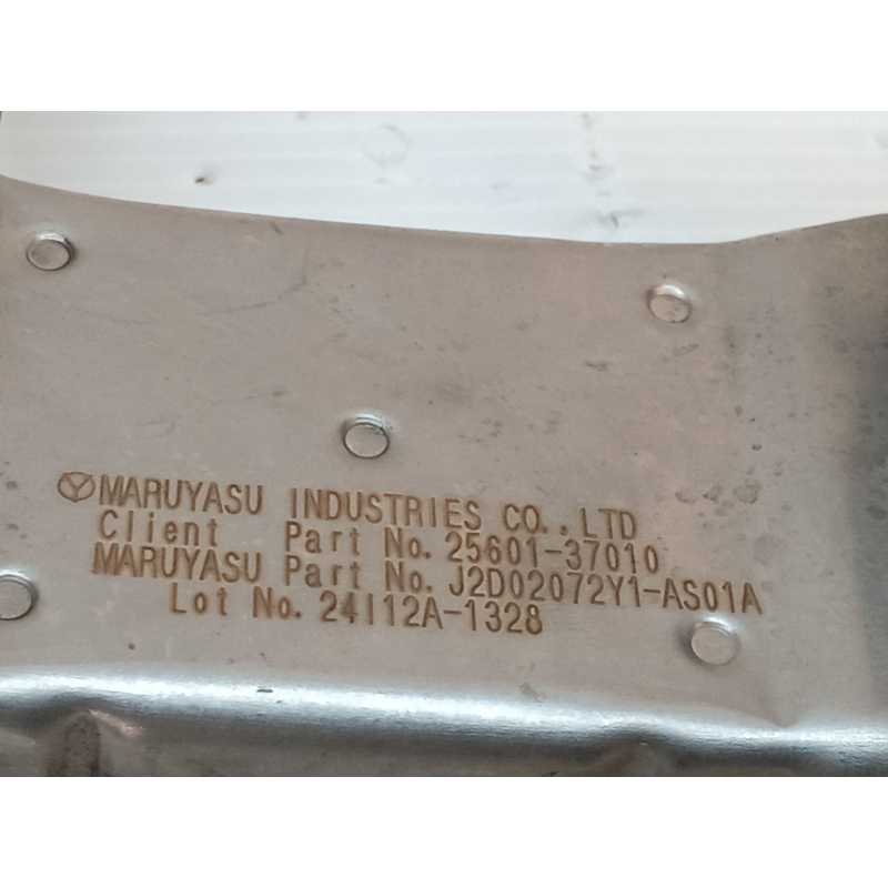 Recambio de enfriador egr para toyota auris hybrid active referencia OEM IAM 2560137010 - Negro 2