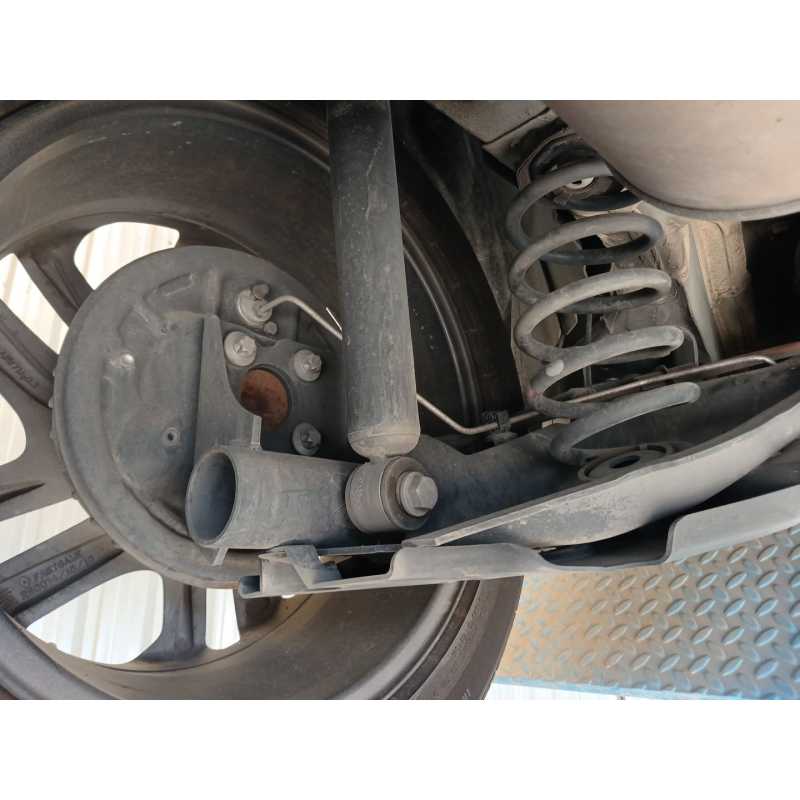 Recambio de puente trasero para renault captur i (j5_, h5_) 1.2 tce 120 referencia OEM IAM - Blanco 2