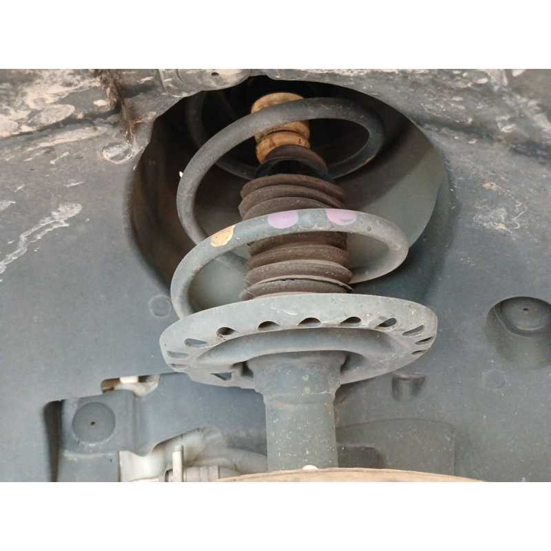 Recambio de amortiguador delantero izquierdo para renault captur i (j5_, h5_) 1.2 tce 120 referencia OEM IAM   