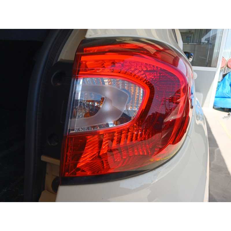 Recambio de piloto trasero derecho para renault captur i (j5_, h5_) 1.2 tce 120 referencia OEM IAM - Blanco 2