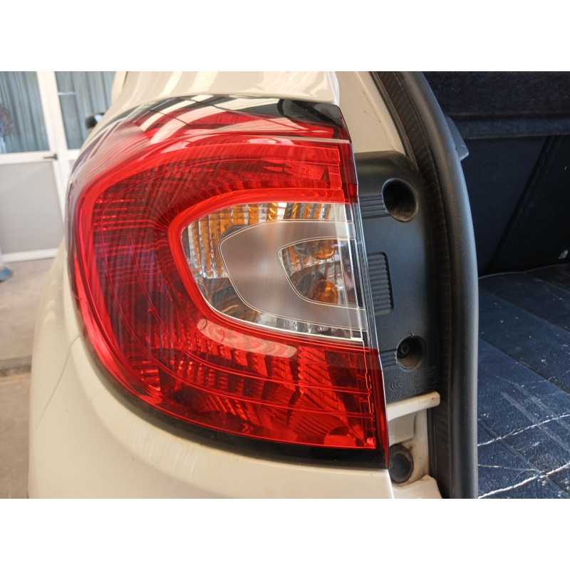 Recambio de piloto trasero izquierdo para renault captur i (j5_, h5_) 1.2 tce 120 referencia OEM IAM - Blanco 2