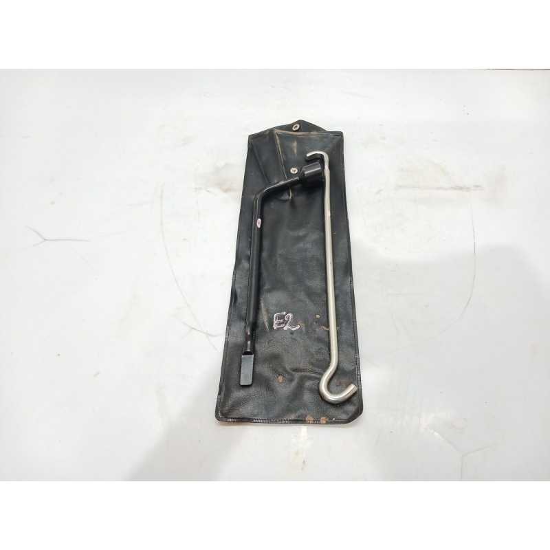 Recambio de llave rueda para toyota yaris (_p21_, _pa1_, _ph1_) 1.5 hybrid (mxph11) referencia OEM IAM   