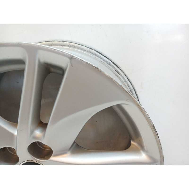 Recambio de llanta para toyota yaris (_p21_, _pa1_, _ph1_) 1.5 hybrid (mxph11) referencia OEM IAM 42611K0030 - Blanco 2
