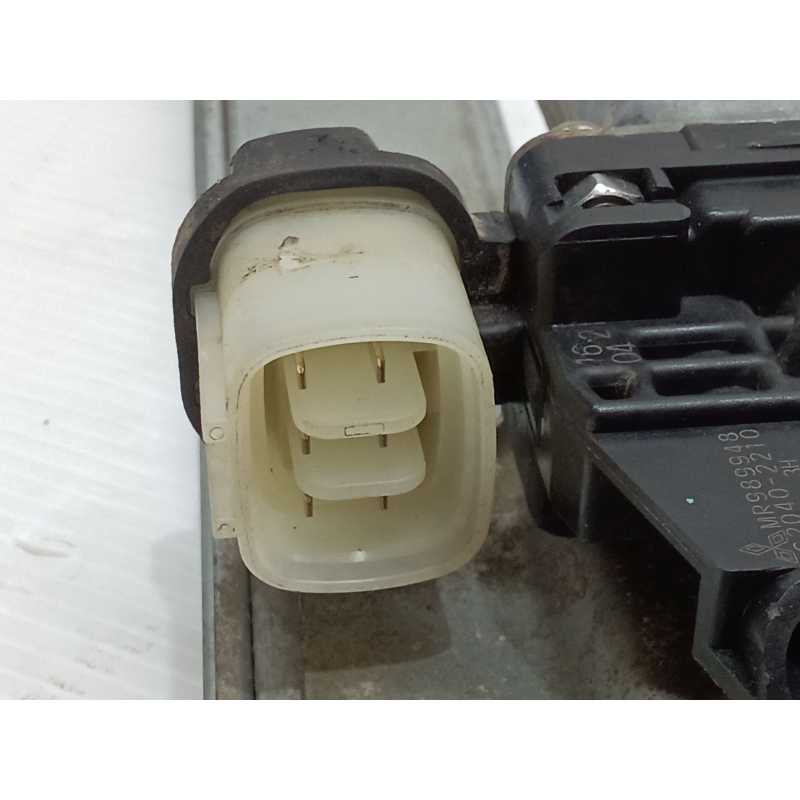 Recambio de elevalunas trasero izquierdo para mitsubishi montero (v60/v70) 3.2 di-d intense kaiteki (5-ptas.) referencia OEM IAM - Negro 2