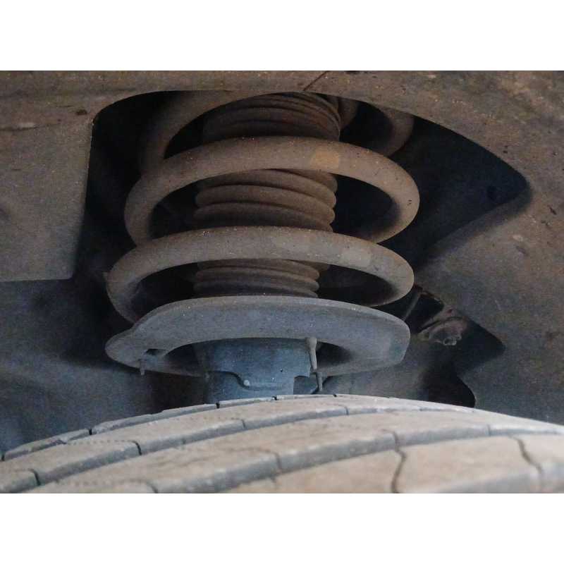 Recambio de amortiguador delantero izquierdo para hyundai ix35 (lm, el, elh) 2.0 crdi referencia OEM IAM   