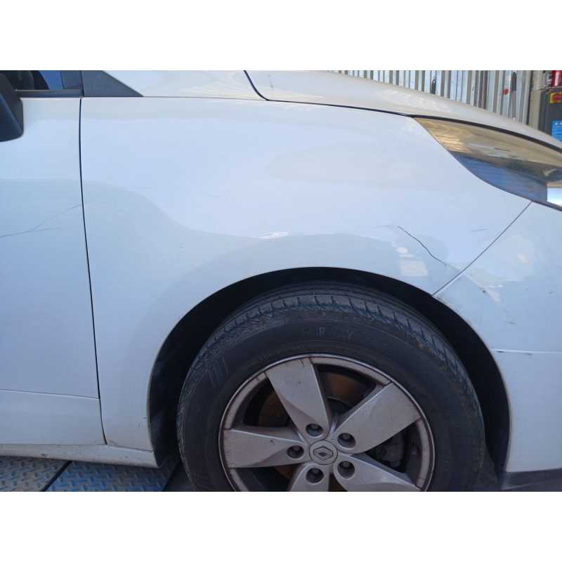 Recambio de aleta delantera derecha para renault grand scénic iii (jz0/1_) 1.9 dci referencia OEM IAM   
