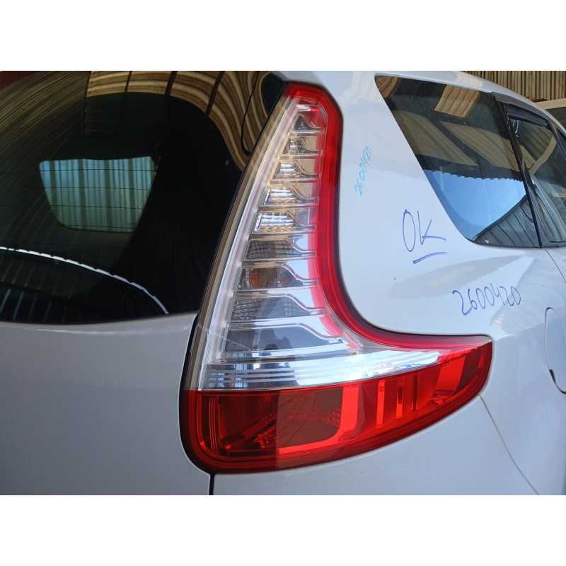 Recambio de piloto trasero derecho para renault grand scénic iii (jz0/1_) 1.9 dci referencia OEM IAM   