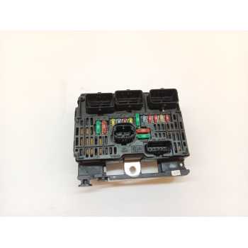 CAJA RELES / FUSIBLES S118983004Q 6500CK BSML0400