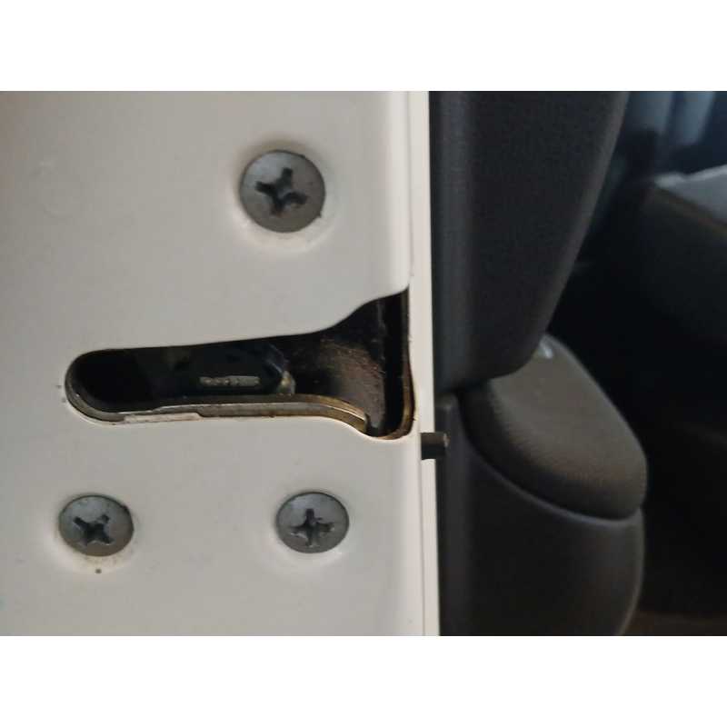 Recambio de cerradura puerta trasera izquierda para nissan qashqai i (j10, nj10) 2.0 dci referencia OEM IAM   