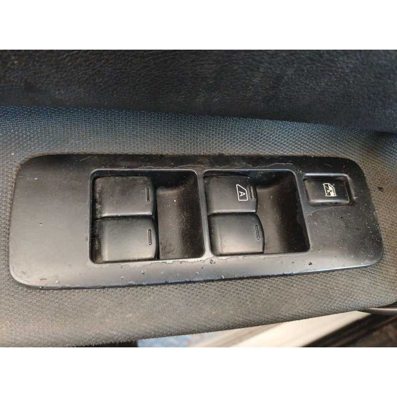 Recambio de mando elevalunas delantero izquierdo para nissan qashqai i (j10, nj10) 2.0 dci referencia OEM IAM   