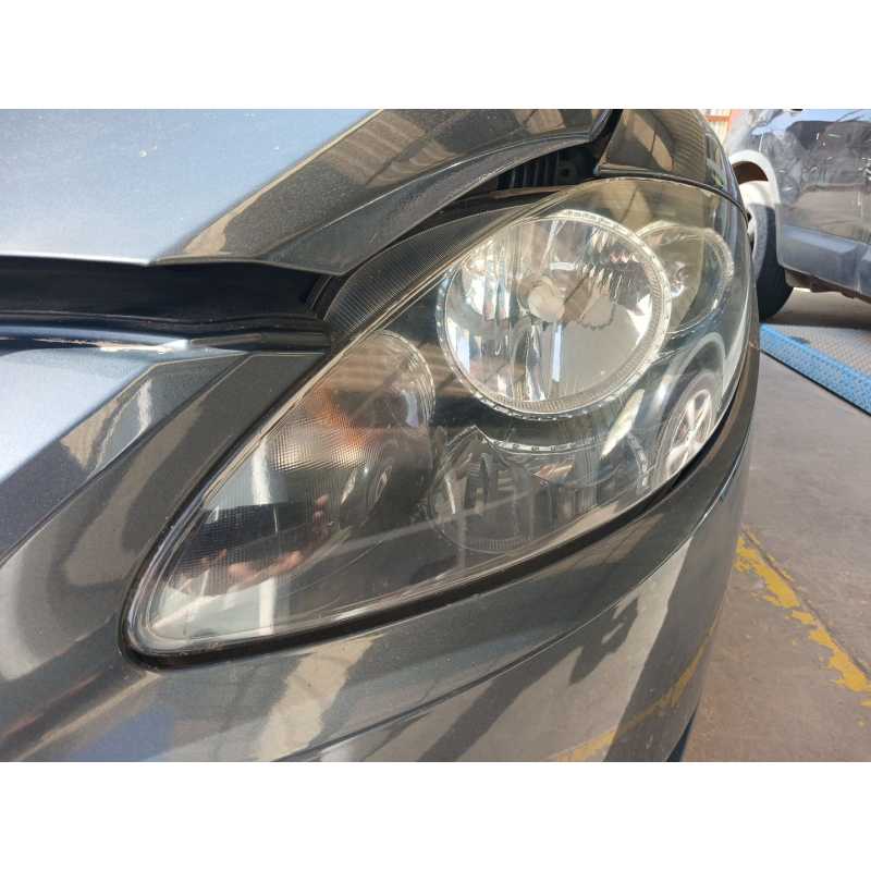 Recambio de faro izquierdo para seat leon (1p1) 1.9 tdi referencia OEM IAM 5P941005D  VALEO