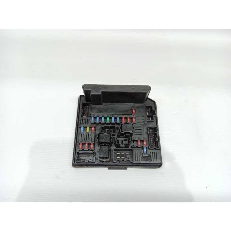 Recambio de caja reles / fusibles para nissan qashqai i (j10, nj10) 2.0 dci referencia OEM IAM 284B7BB00B  