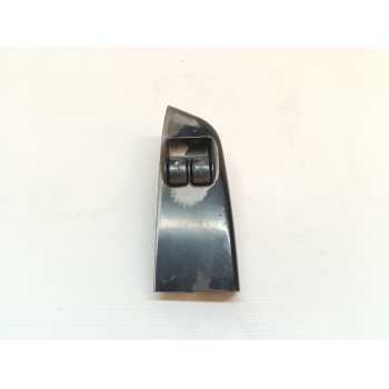 MANDO ELEVALUNAS DELANTERO IZQUIERDO C60816 935704E000 