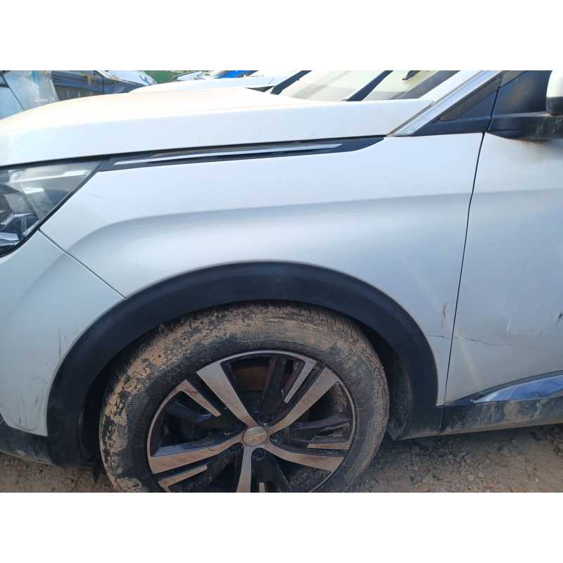 Recambio de aleta delantera izquierda para peugeot 5008 allure referencia OEM IAM   