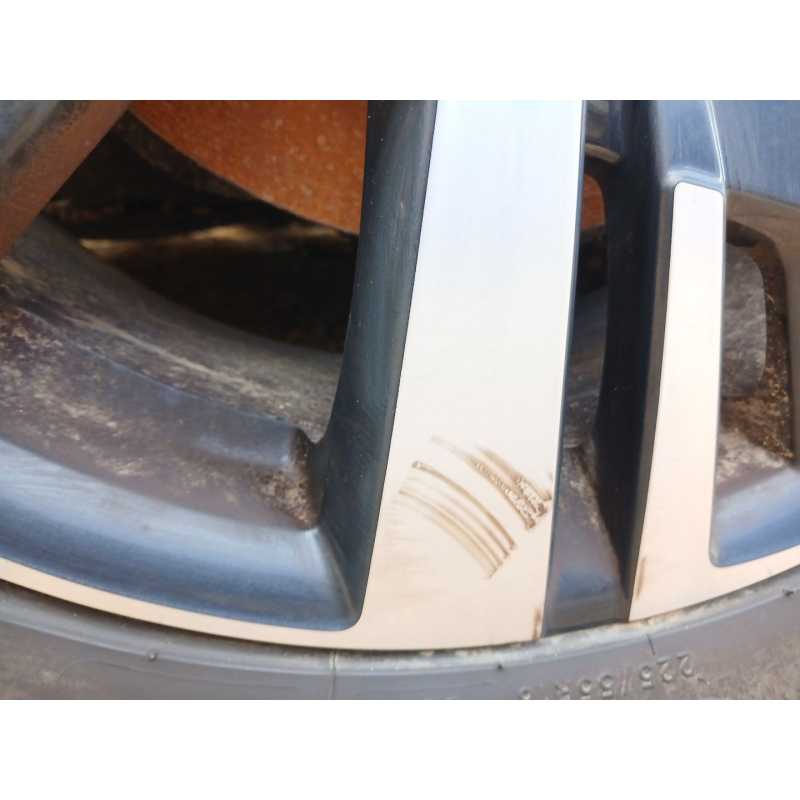 Recambio de llanta para peugeot 5008 allure referencia OEM IAM - Blanco 2